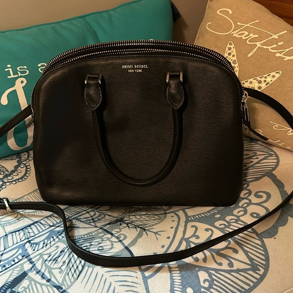 Henri Bendel Women’s Leather Crossbody Purse, Removable Strap, Black